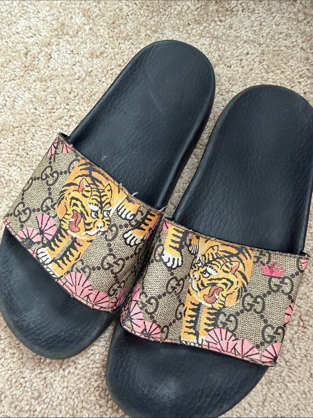 Gucci Tiger Slides SZ37